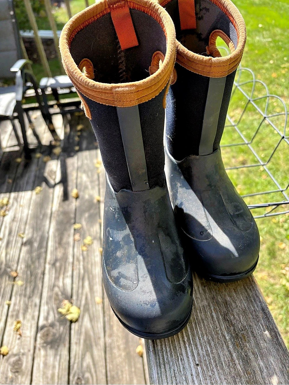 Little Kids Size 1 BOGS Classic High Handle